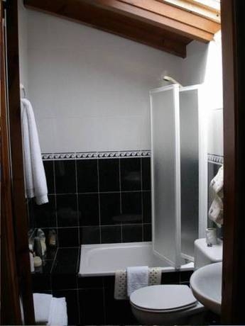 Imagen general del Hotel La Ercina. Foto 6