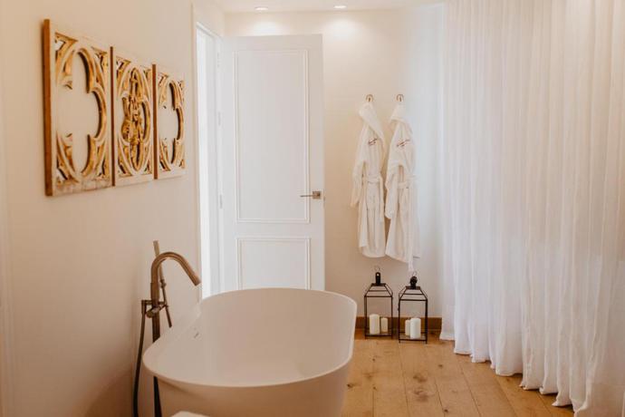 Imagen de la habitación del Hotel La Ermita Suites - &Uacute;nico Monumento de C&oacute;rdoba. Foto 7