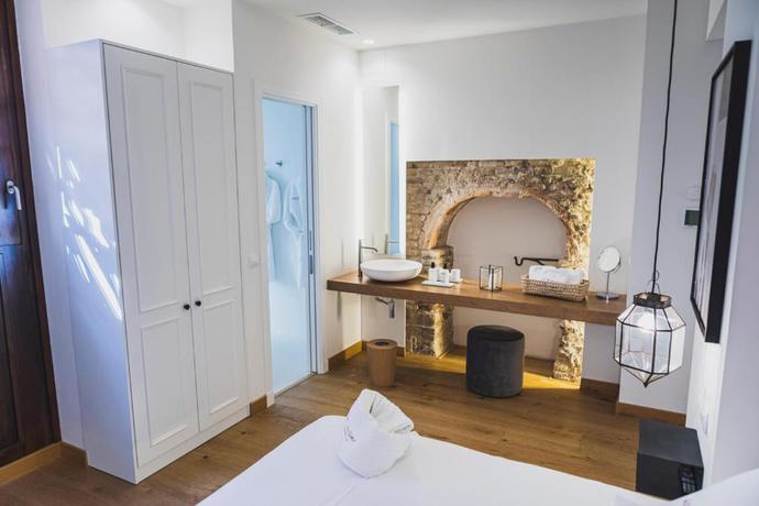 Imagen de la habitación del Hotel La Ermita Suites - &Uacute;nico Monumento de C&oacute;rdoba. Foto 12