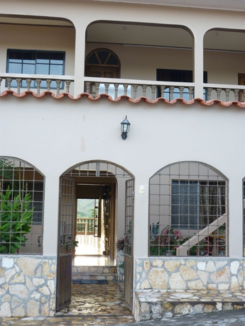 Imagen general del Hotel La Escalinata. Foto 2