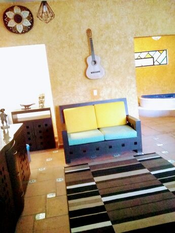Imagen de la habitación del Hotel La Escondida. Foto 18