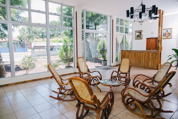 Imagen del bar/restaurante del Hotel La Estación Granada. Foto 2