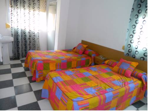 Imagen de la habitación del Hotel La Esteponera. Foto 6