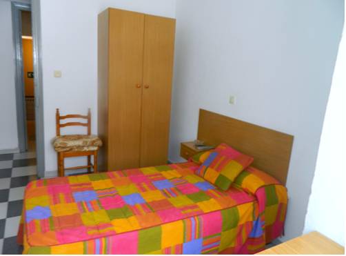 Imagen de la habitación del Hotel La Esteponera. Foto 10