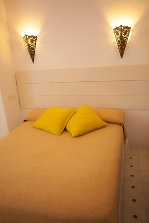 Imagen de la habitación del Hotel La Estrella De Tarifa. Foto 2