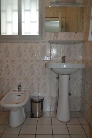 Imagen general del Hotel La Falaise Bonanjo. Foto 3