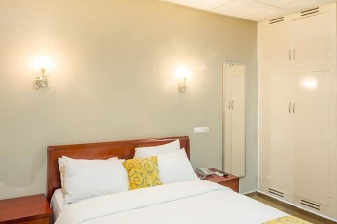 Imagen general del Hotel La Falaise Bonanjo. Foto 13