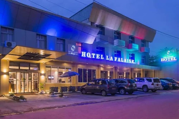 Imagen general del Hotel La Falaise Bonanjo. Foto 14