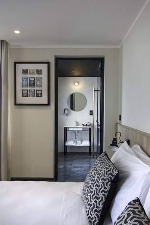 Imagen de la habitación del Hotel La Falconeria. Foto 5