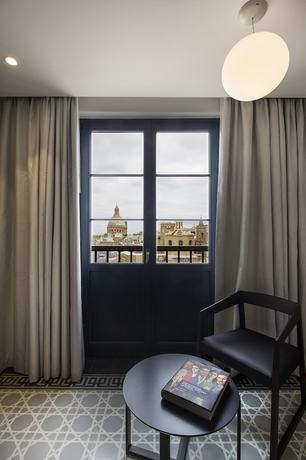 Imagen de la habitación del Hotel La Falconeria. Foto 7