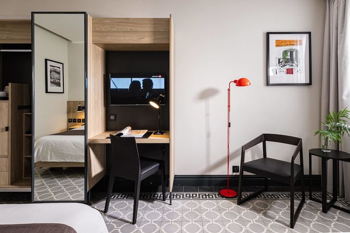 Imagen de la habitación del Hotel La Falconeria. Foto 16