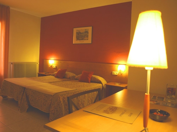 Imagen de la habitación del Hotel La Farga. Foto 11