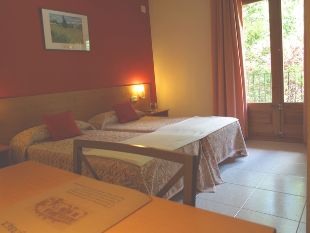 Imagen de la habitación del Hotel La Farga. Foto 15