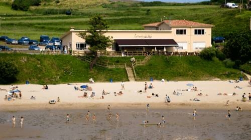 Imagen de los exteriores del Hotel La Farola Del Mar. Foto 16