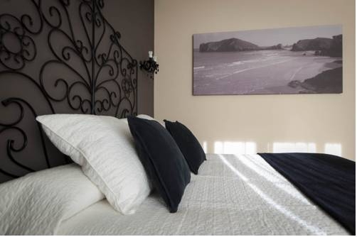 Imagen de la habitación del Hotel La Farola Del Mar. Foto 13