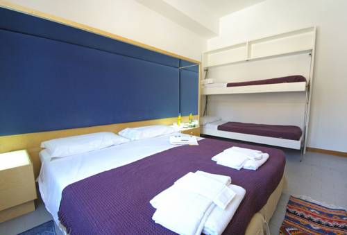 Imagen de la habitación del Hotel La Favorita, Cala Gonone. Foto 8