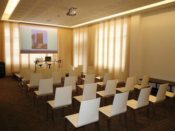 Imagen de los interiores del Hotel La Favorita, MANTUA. Foto 11