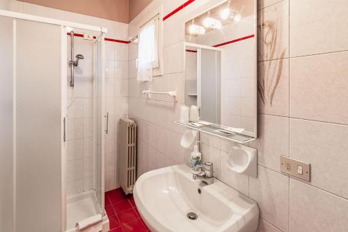 Imagen de la habitación del Hotel La Favorita, Peschiera del Garda. Foto 9
