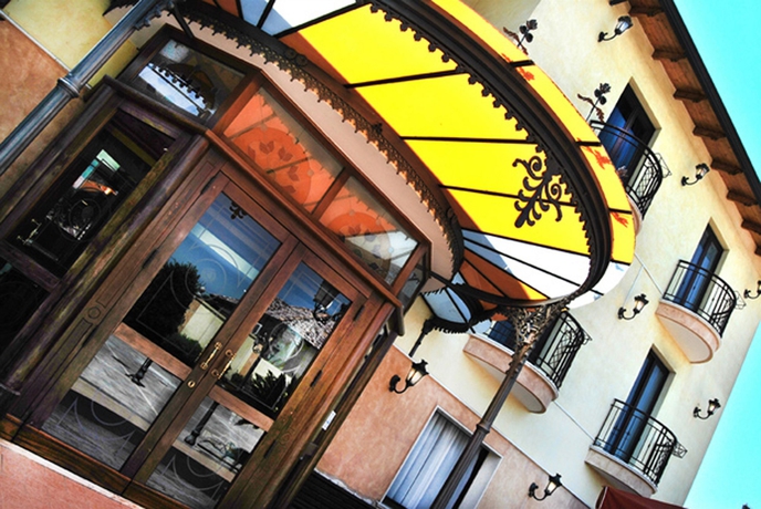 Imagen general del Hotel La Fayette. Foto 2