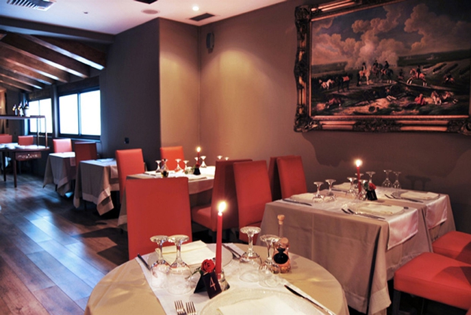 Imagen del bar/restaurante del Hotel La Fayette. Foto 5