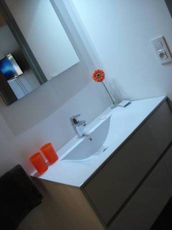 Imagen de la habitación del Hotel La Fayette, Rochefort. Foto 2