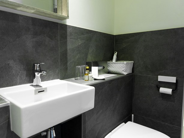Imagen de la habitación del Hotel La F&eacute;line Blanche. Foto 6