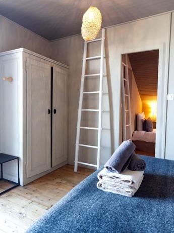 Imagen de la habitación del Hotel La F&eacute;line Blanche. Foto 10