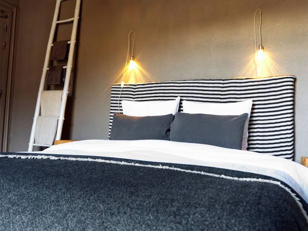 Imagen de la habitación del Hotel La F&eacute;line Blanche. Foto 16