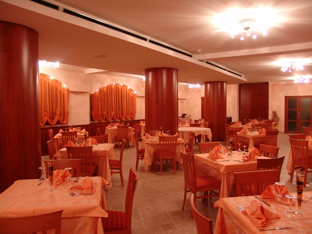 Imagen del bar/restaurante del Hotel La Fenice, Castel di Sangro. Foto 4