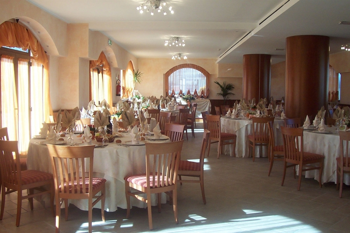 Imagen del bar/restaurante del Hotel La Fenice, Castel di Sangro. Foto 6