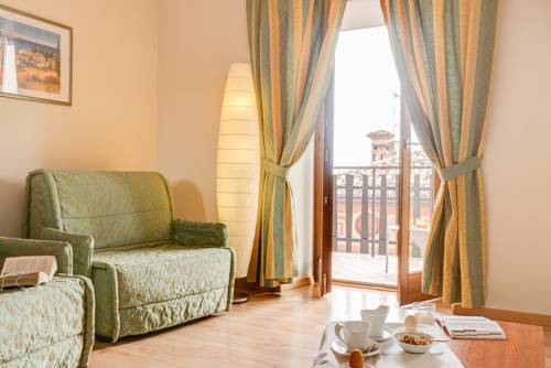 Imagen de la habitación del Hotel La Fenice E Sole. Foto 9