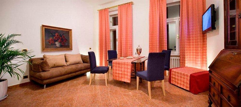 Imagen de los interiores del Hotel La Fenice, Praga. Foto 9