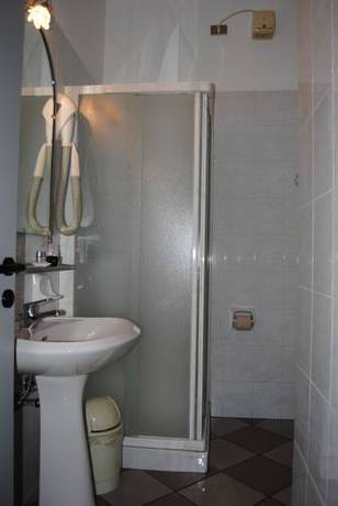Imagen de la habitación del Hotel La Fenice, Spezzano. Foto 8