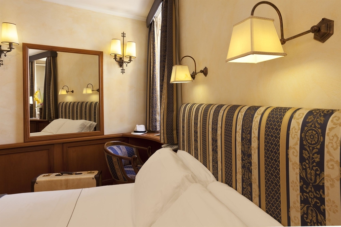 Imagen de la habitación del Hotel La Fenice, Via Veneto. Foto 5