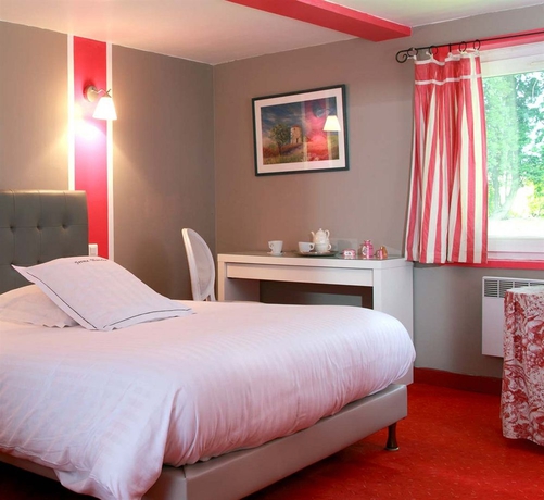 Imagen de la habitación del Hotel La Ferme Blanche, The Originals Relais (relais Du Silence). Foto 8