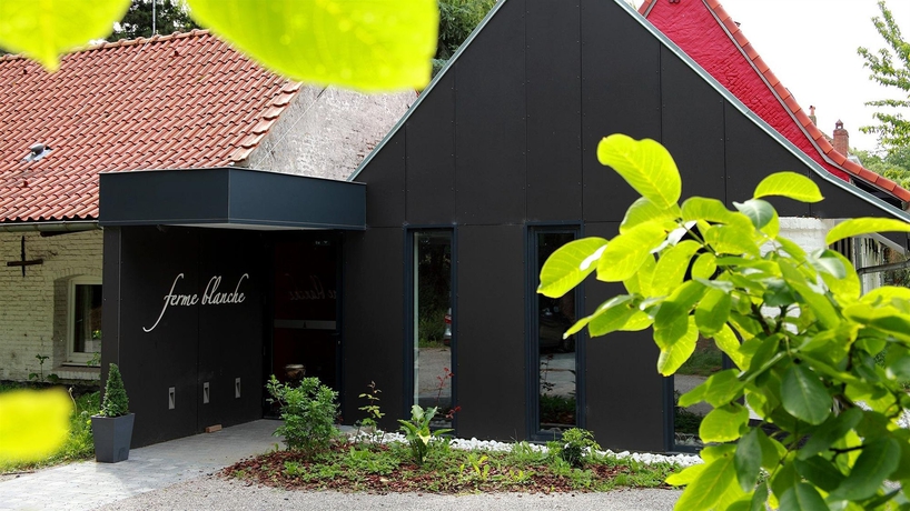 Imagen de los exteriores del Hotel La Ferme Blanche, The Originals Relais (relais Du Silence). Foto 13