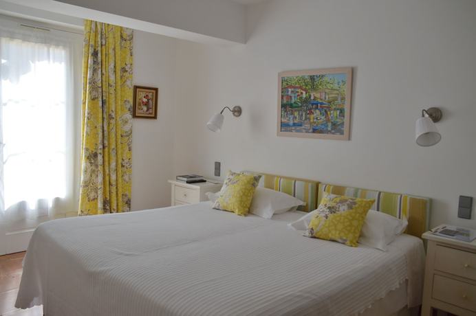 Imagen de la habitación del Hotel La Ferme D'augustin. Foto 4