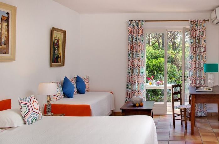 Imagen de la habitación del Hotel La Ferme D'augustin. Foto 10