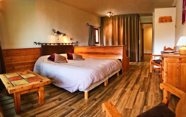 Imagen de la habitación del Hotel La Ferme De L'izoard. Foto 4
