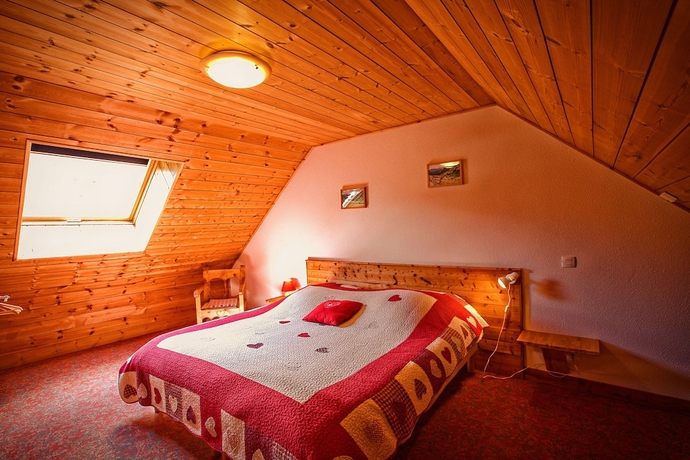 Imagen de la habitación del Hotel La Ferme De L'izoard. Foto 15