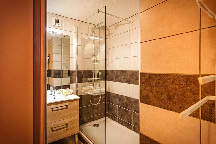 Imagen de la habitación del Hotel La Ferme De L'izoard. Foto 17