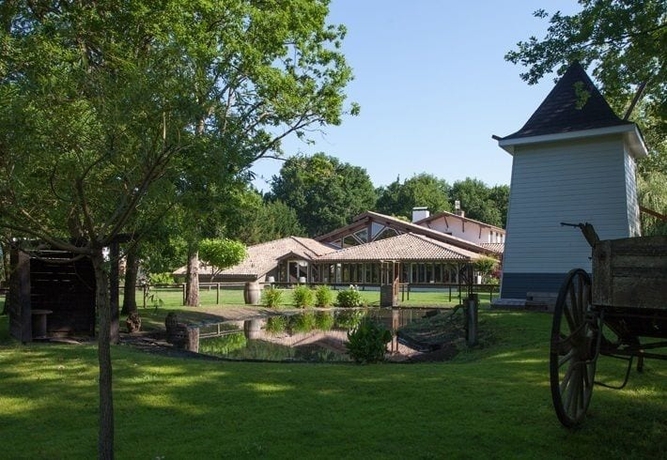 Imagen de los exteriores del Hotel La Ferme D'en Chon. Foto 15