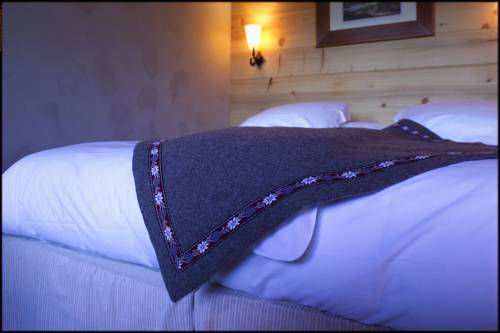 Imagen de la habitación del Hotel La Ferme Du Chozal. Foto 8