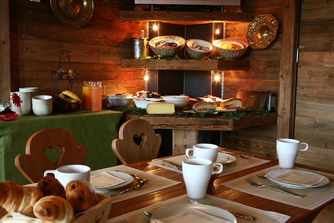 Imagen del bar/restaurante del Hotel La Ferme Du Golf. Foto 4