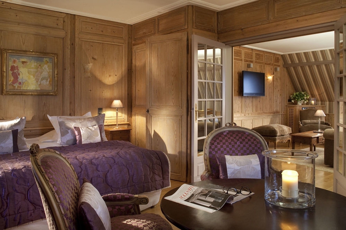 Imagen de la habitación del Hotel La Ferme Saint Simeon. Foto 4