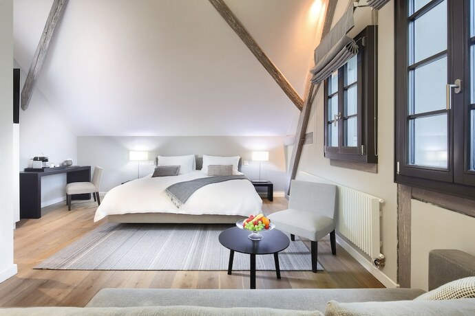 Imagen de la habitación del Hotel La Ferme du Ch&acirc;teau. Foto 14