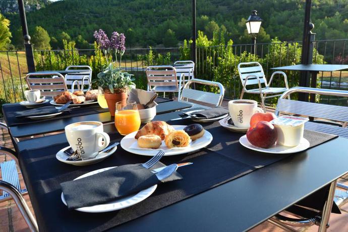 Imagen general del Hotel La Figuerola and Restaurant. Foto 6