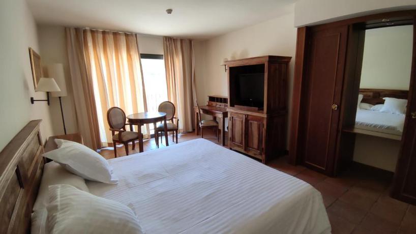 Imagen general del Hotel La Figuerola and Restaurant. Foto 11