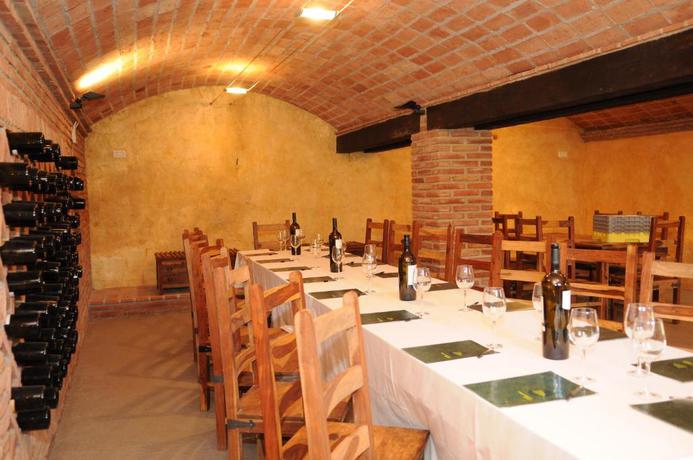 Imagen general del Hotel La Figuerola and Restaurant. Foto 17