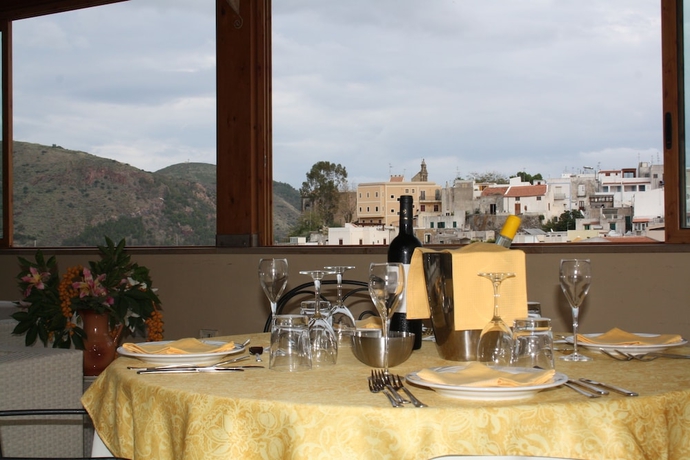 Imagen del bar/restaurante del Hotel La Filadelfia. Foto 3